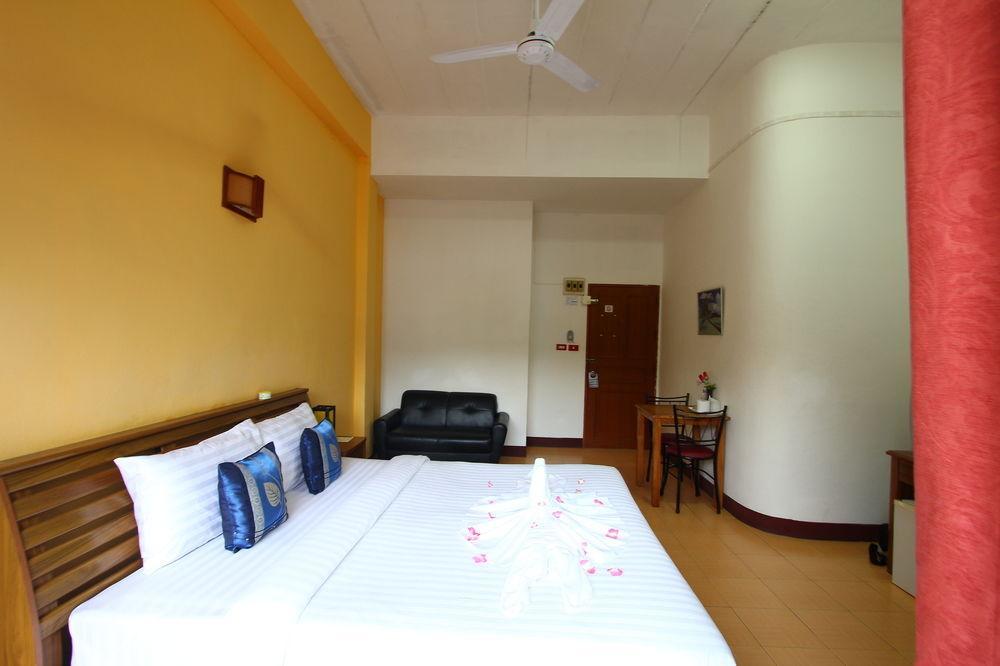 Hotel Sea U Honey à Patong Extérieur photo
