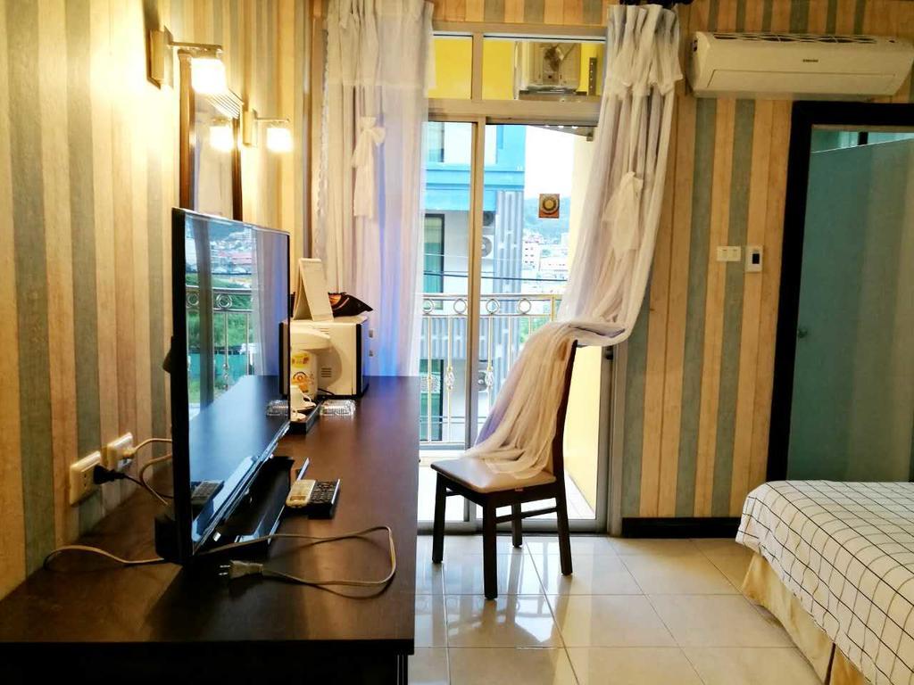 Hotel Sea U Honey à Patong Extérieur photo