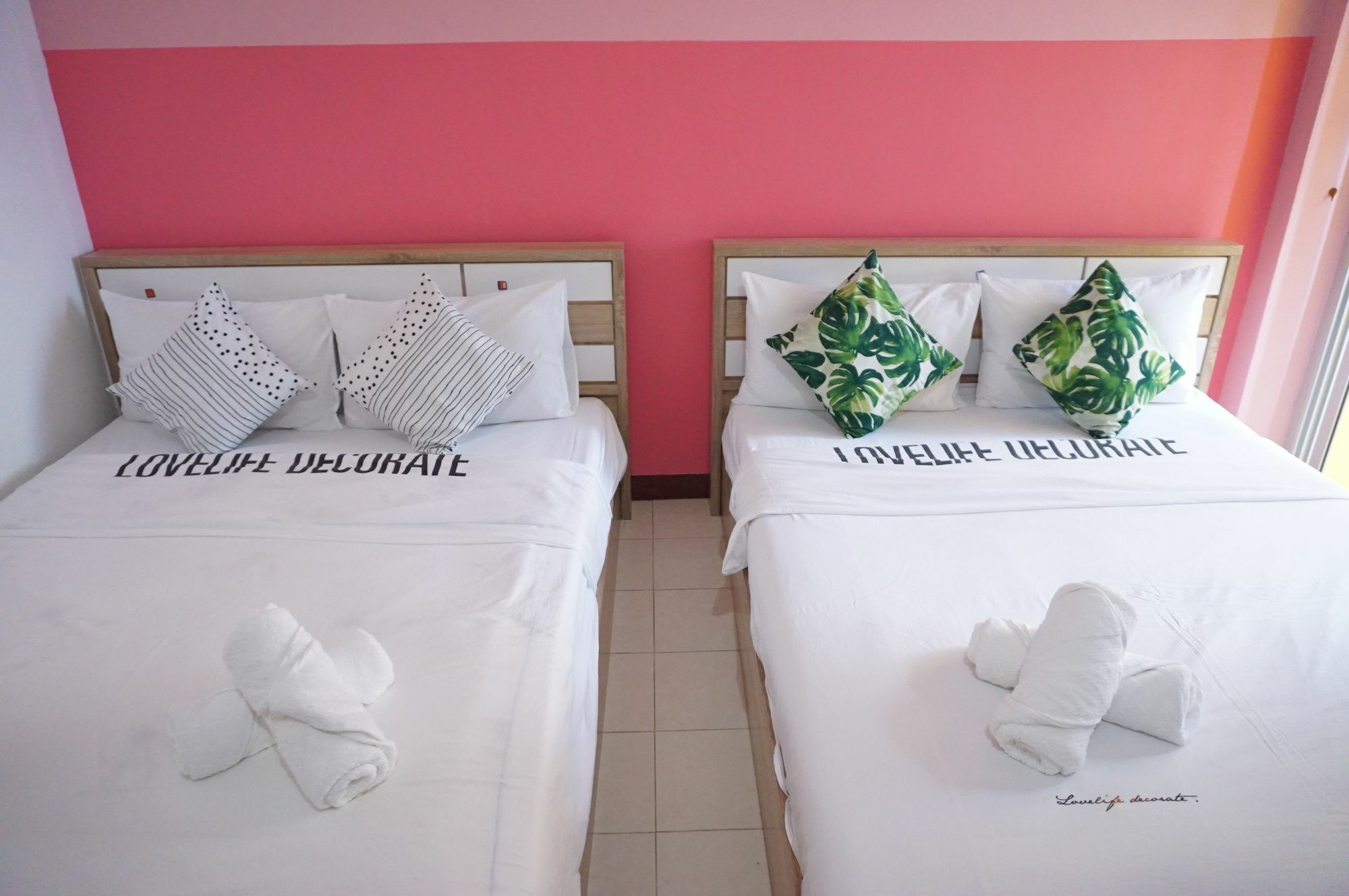 Hotel Sea U Honey à Patong Extérieur photo